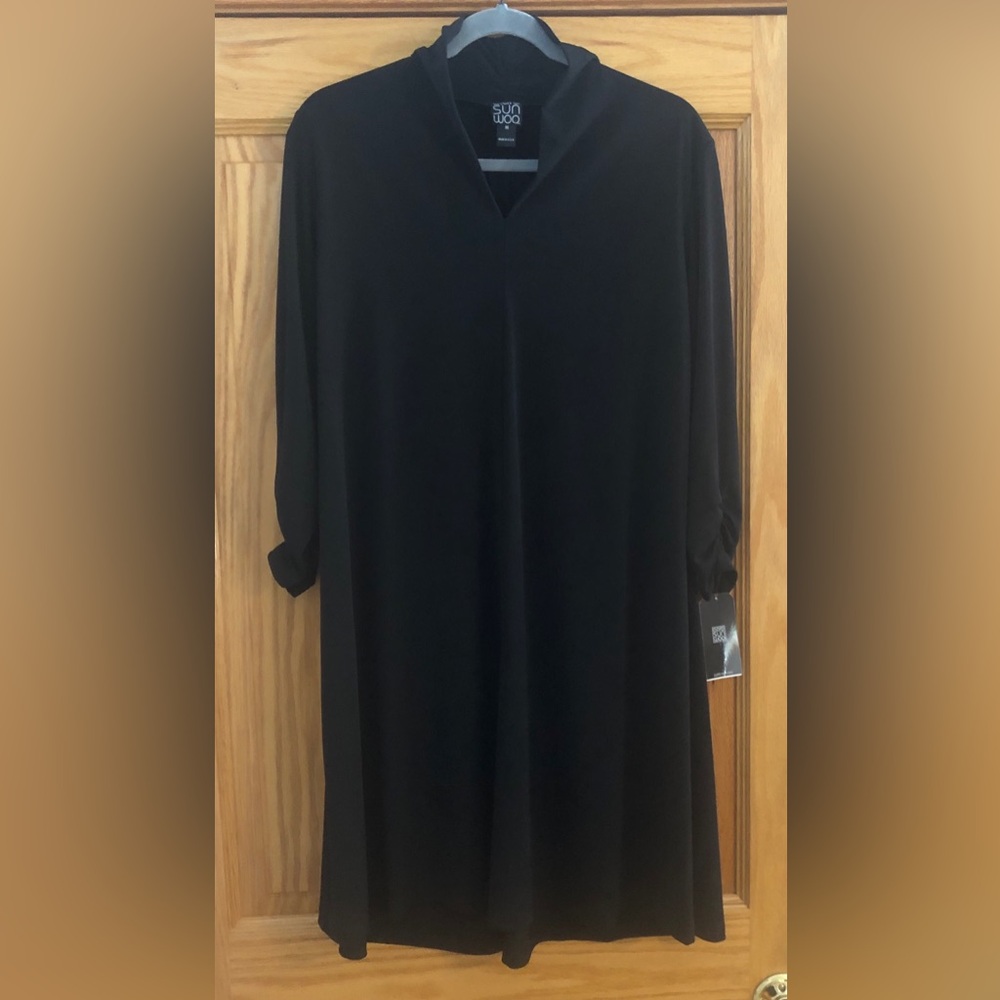 Clara Sun Woo NWT Narrow V Swing Dress, Black, Size M (12)